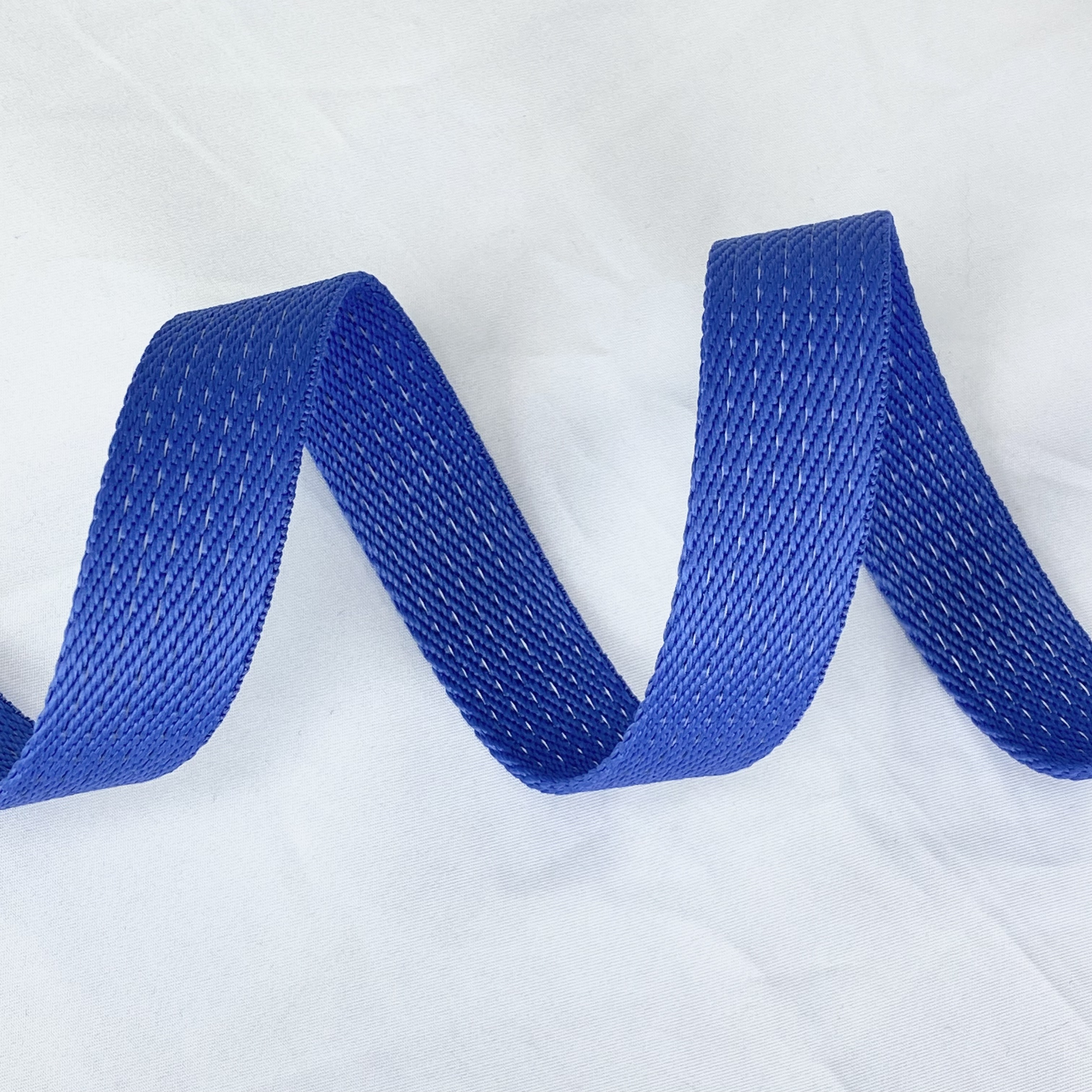Heavy duty Reflective polyester fiber webbing suitable for pet collars pet leash safety belts backpacks and various outdoor gear products