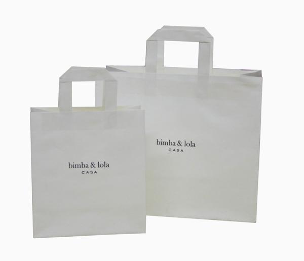 White Paper Carrier Bag With Foil Stamped Embossed Logo 200gsm Recycle Paper