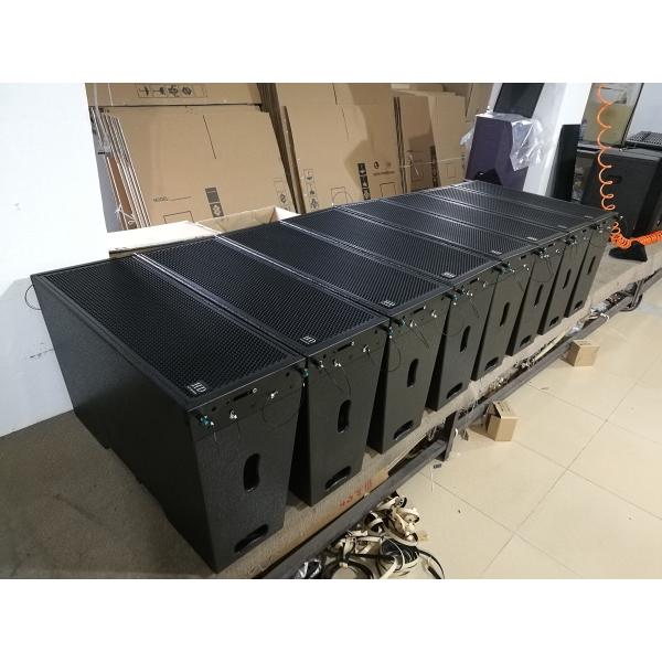60Hz Disco 680W Line Array Speaker With 1.4