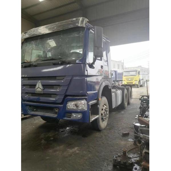 Ручная коробка передач Дизель Синий Sinotruk HOWO 6*4 Тракторный грузовик для транспортных решений