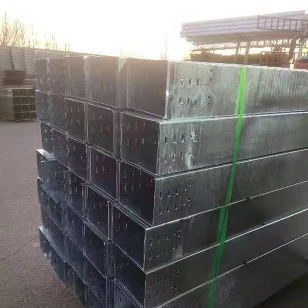 Commercial Cable Ladder Raceway Tray GI Perforated Weatherproof Custom