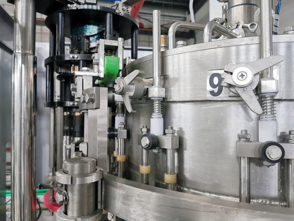Easy Operation Small Capacity Pet Bottle Filling Machine Plc Automatic Control