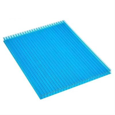 8MM 10MM 12MM Polycarbonate Matériau du panneau de toiture cellulaire Transparent Polycarbonate feuille creuse pour serre