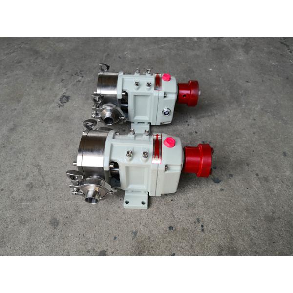 304 Stainless Steel Tri Lobe Pump , Heat Jacket Lobe Rotor Pump Low Pressure