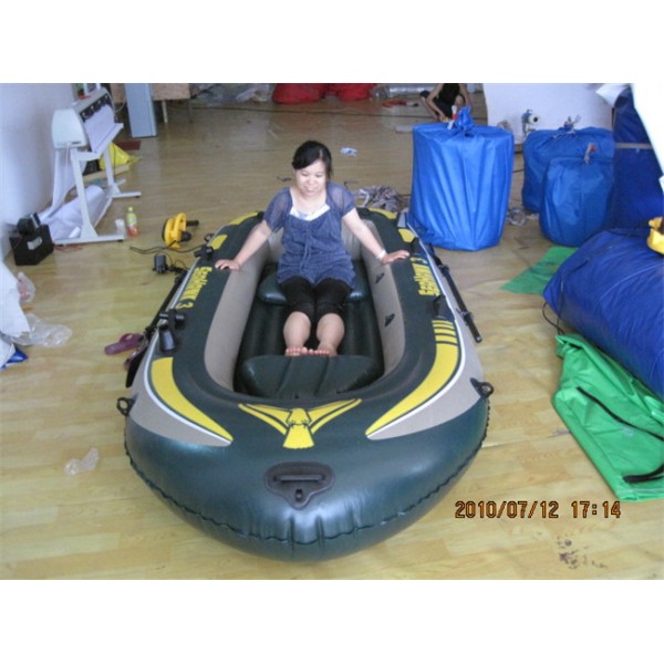 Hot Sale Inflatable Boat for Water Park Solar Marine Inflatable Kayak Canoe Yacht Free Accessories Water Sport