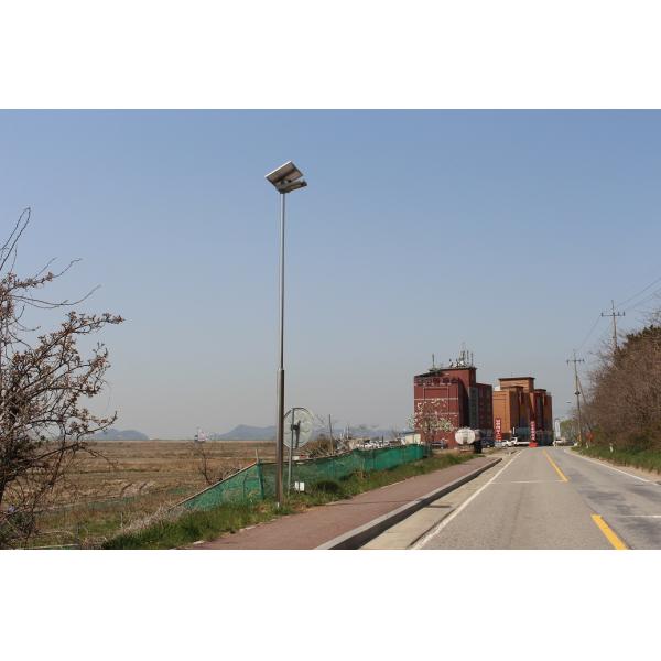 Monocrystalline Silicon Solar LED Garden Lights Integrated With Lithium Iron Battery Socreat