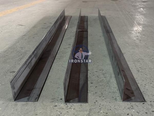 1.5 inch to 3 inch 12GA Angle bead roll forming machine in America V shape roll forming machine | Steel wall angle bar roll forming machine