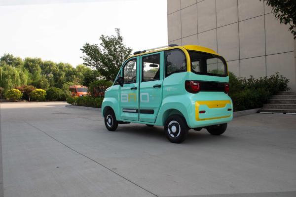Passenger Four Wheeler Electric Car 4 Doors Four Wheeler Electric Auto