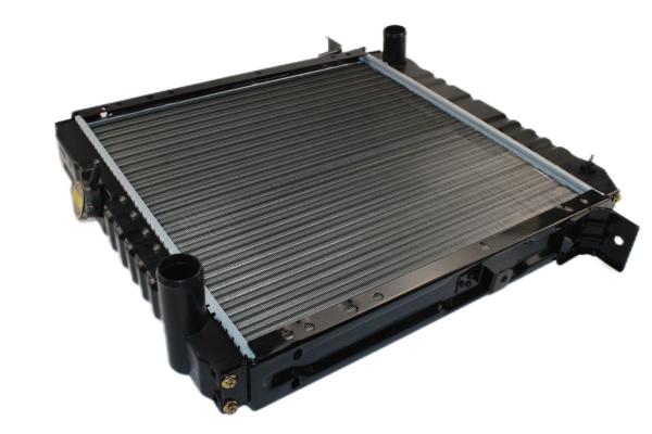 Il s'agit d'un appareil qui est équipé d'un radiateur de type ISUZU NKR55