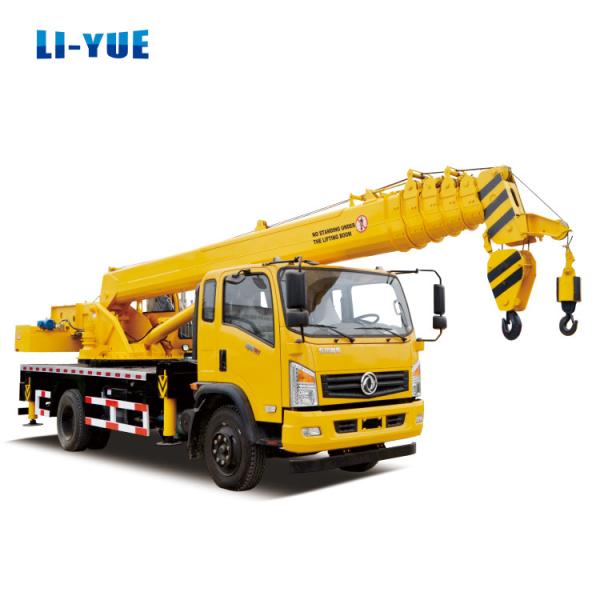 6 Ton Telescopic Boom Mobile Crane With Construction Lifting And Vertical Outriggers