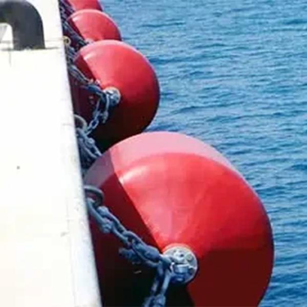 2x4m Floating Foam Fender With Chain Net 70kg/M³ Density 19mm Polyurea Thickness