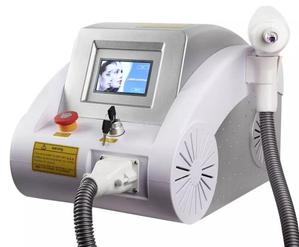 Dispositivo multifuncional Desktop da casca do carbono do laser da remoção de 3 pigmentos da remoção do laser da tatuagem do Nd Yag do interruptor de in1 Q