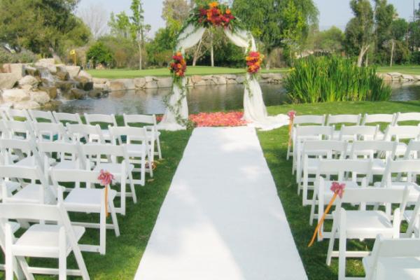Outdoor Padded White Plastic Resin Folding Chairs For Event Picnic