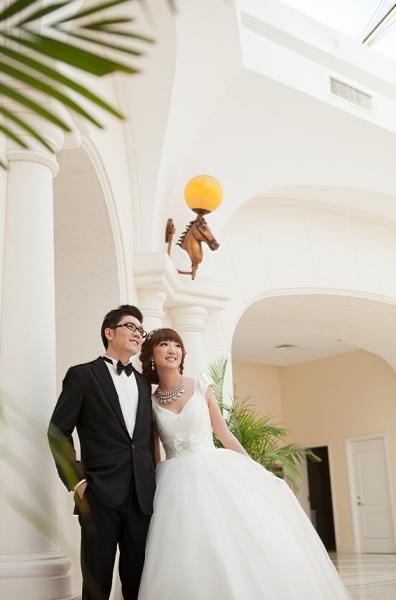 PLASTIC LENTICULAR customized plastic material 3d lenticular wedding photo with depth 3d moving effects
