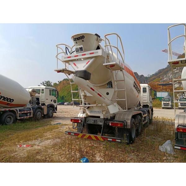 HOWO Hydraulic 10cbm Cement Mixer Truck For Large Concrete Construction