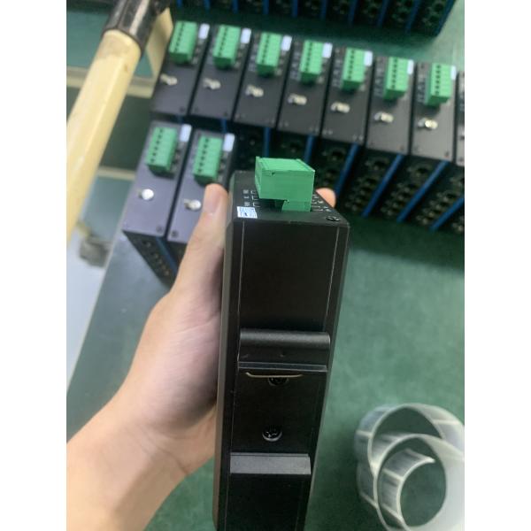 Olycom 4-Port PoE Switch Fast Ethernet SFP Fiber Промышленный уровень 120 Вт Бюджетное использование на открытом воздухе
