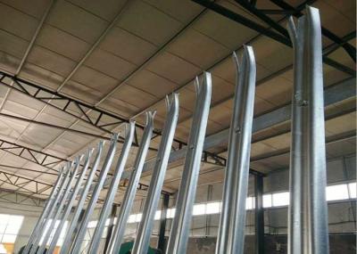 a largura Q235 de 2750mm galvanizou a paliçada de aço que cerca a cerca soldada do jardim do fio