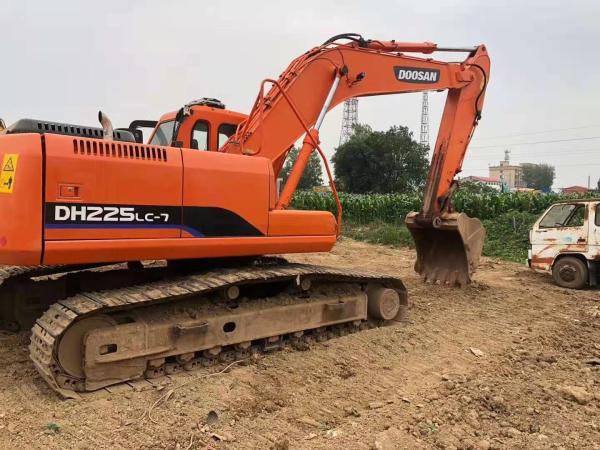 1.28m3 Bucket 22 Ton DH225-7 Used Doosan Excavator