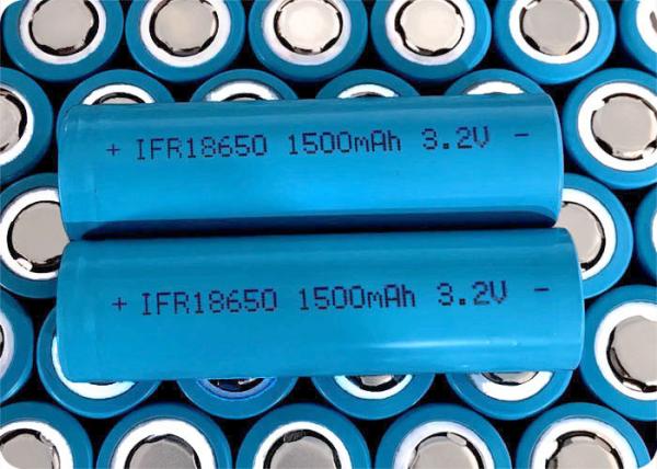Batterie à haute décharge LiFePo4 18650 3,2 V 1500 mAh Batterie rechargeable CE Avec 2000 cycles de vie