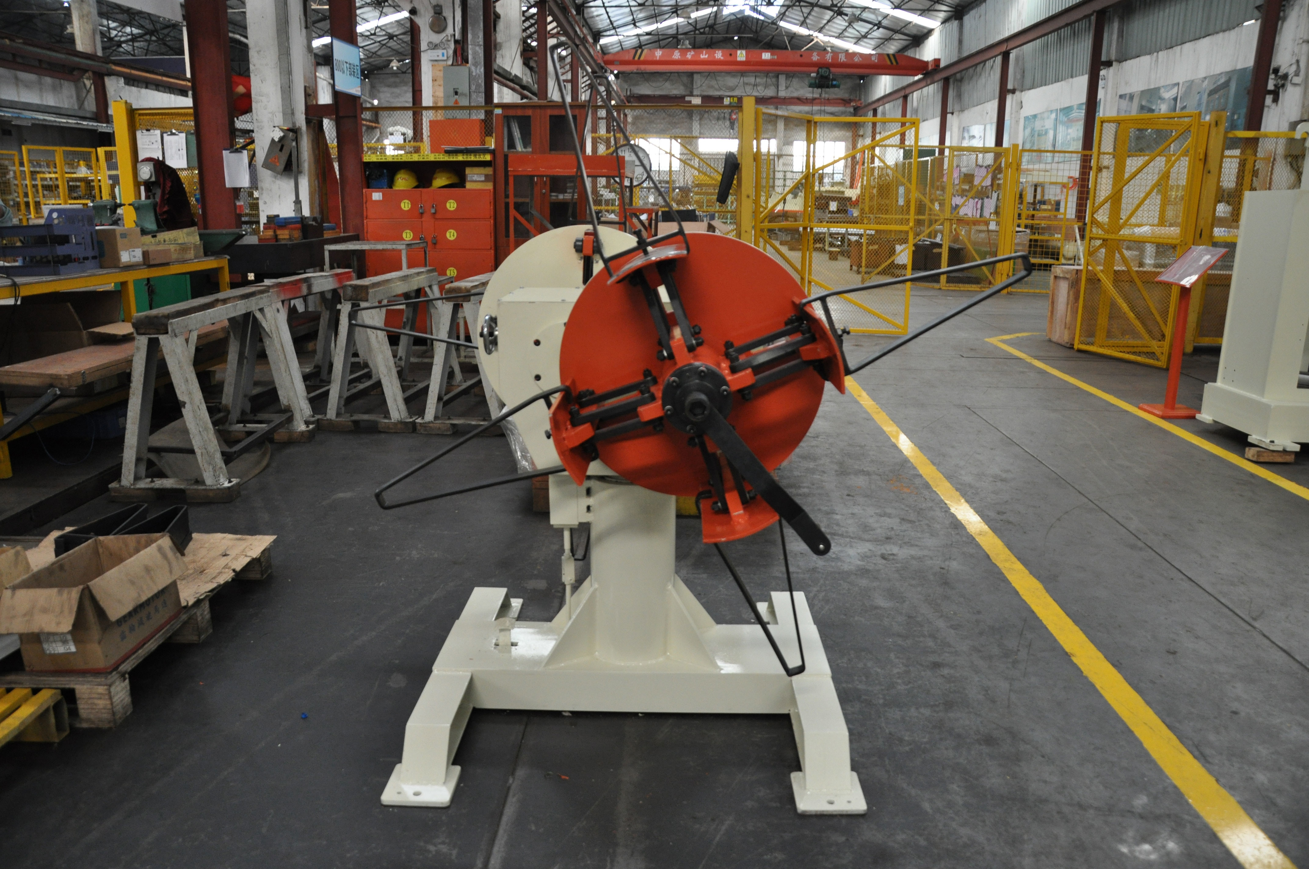 2 катушка Uncoiler толщины материалов 1mm головы 300mm стальная