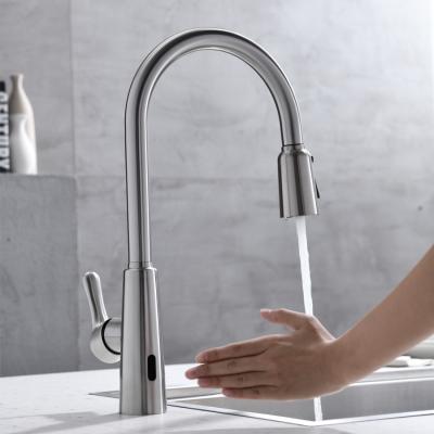 Torneira livre da banca da cozinha das mãos infravermelhas do sensor