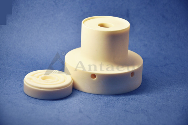 Техническое 99% выдвинуло материалы 3.92g/cm3 керамики инженерства