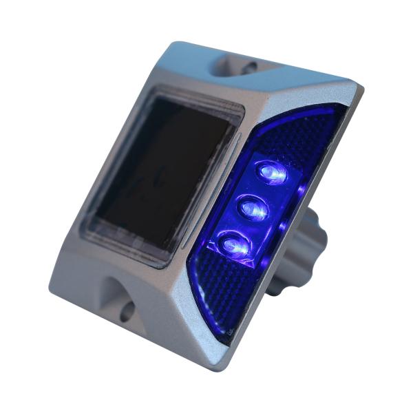117mm IP68 Aluminum Solar Powered Road Studs , Blue Cats Eyes On Motorway