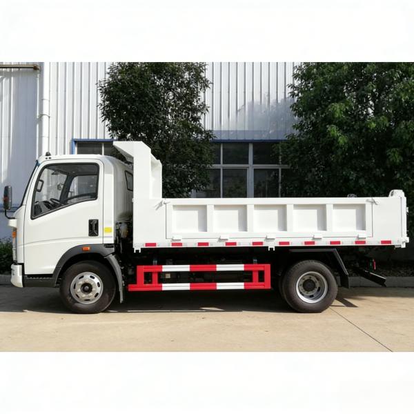 HOWO Light Tipper Truck 6 Wheel Dump Truck , Mini Dump Truck 4X2