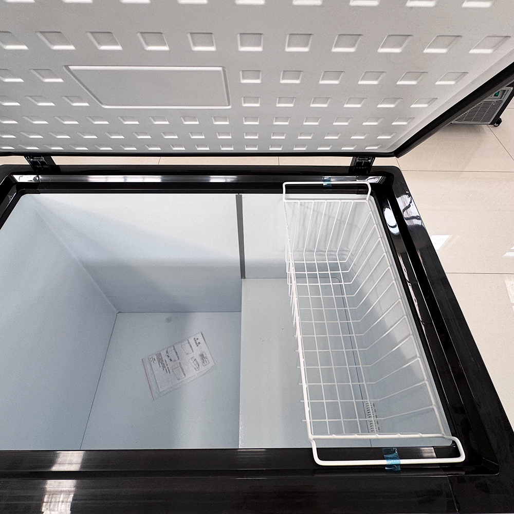 255 Liter Volume Chest Freezer with Refrigerant R290a and Ultra-wide Stable Freezing Temperature Control