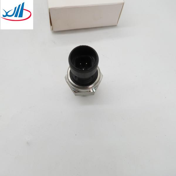Sinotruk Howo Parts Good Performance Oil Pressure Sensor VG1092090311 Electronic oil pressure sensor Oil sensing plug
