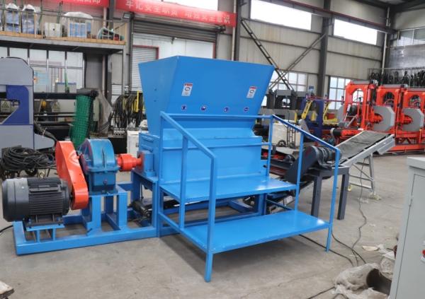 Máquina de trituração de paletes de madeira de boa qualidade e preço barato para venda, Triturador de reciclagem de paletes desperdiçados