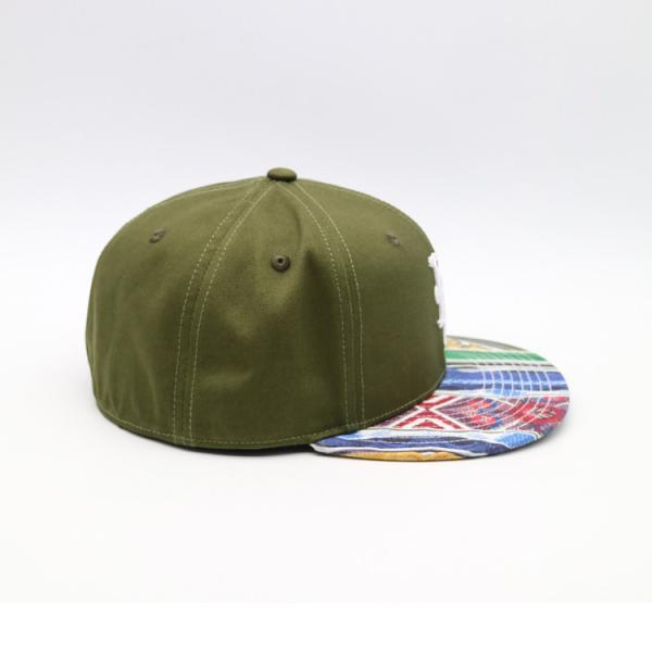 A borda lisa unisex de pouco peso para trás fechou chapéus do Snapback para mulheres dos homens