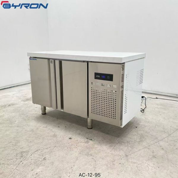 Pull Open SS Commercial Refrigerated Workbench Freezer Single Temperature