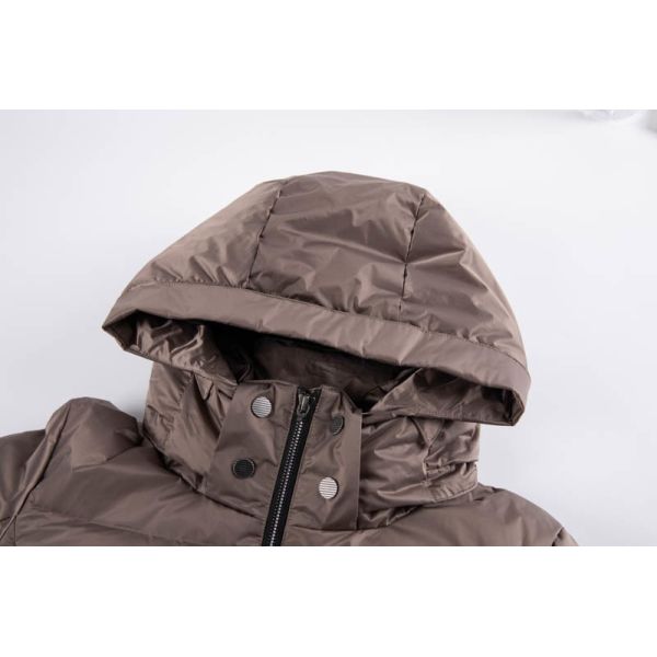 Women's Long Hooded Lightweight Puffer Coat - Wind-Resistant Heavy Winter Jacket in Coffee Brown