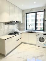 Custom American Oak  White Paint Kitchen Cabinet For Apartment