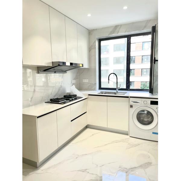 Custom American Oak  White Paint Kitchen Cabinet For Apartment