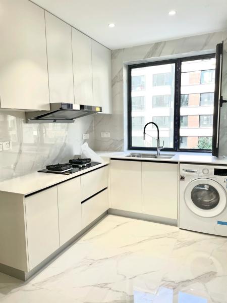 Custom American Oak  White Paint Kitchen Cabinet For Apartment