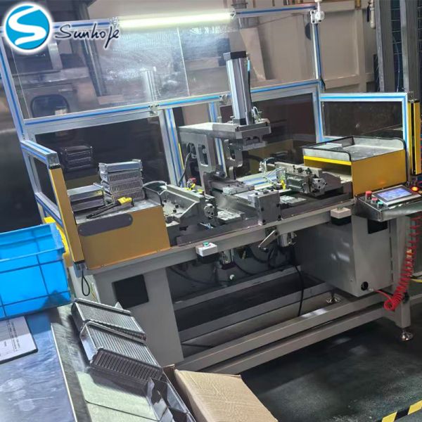 Semi Auto Radiator Core Assembly Machine Small Batch Customization High Accuracy