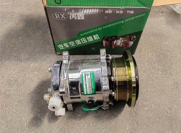 Air Compressor WG1500139006 Air Conditioner Compressor HOWO Truck Parts