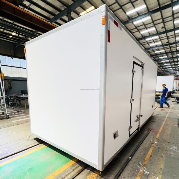Fuel 20ft FRP Refrigeration Truck Box Body For Howo Shacman Models 5 Fold EPDM Sealing