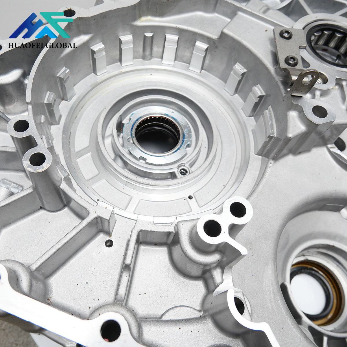 VT3 CVT Transmission Front Case Head Housing Bell Housing for Dongfeng