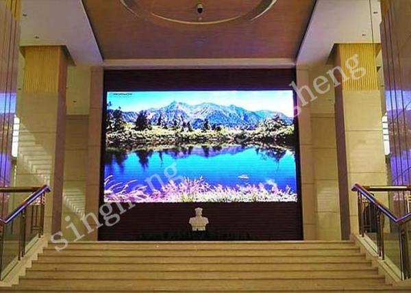 Full Color Large LED Advertising Screens P5 AC220V / 110V Working Voltage