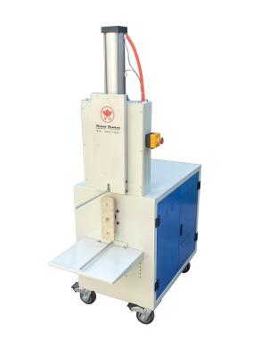 A máquina de ensaque do descanso para cobertores cobre o sistema automatizado coxins
