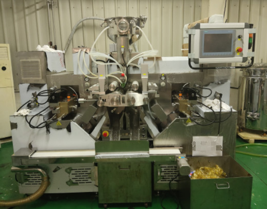 Fish Oil Vegetarian Soft Gelatin Capsule Machine 0-8rpm