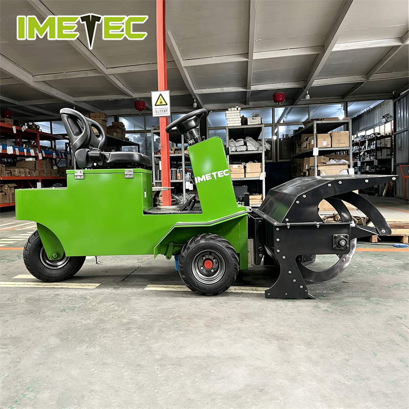 Adjustable Electric Cow Feed Pusher 60V 72V For For Cattle Sheep Ranches