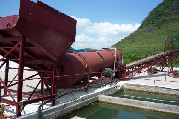 Equipamento de secagem de materiais para a indústria química de fertilizantes e alimentos, com capacidade de 6 a 45 t/h