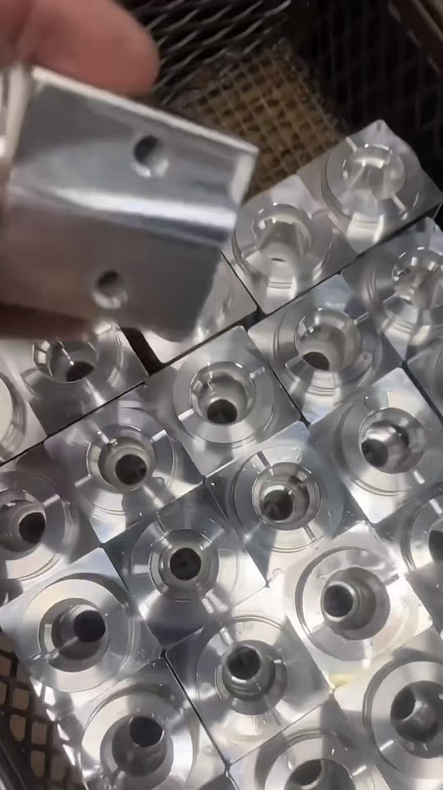 CNC lathe precision machining