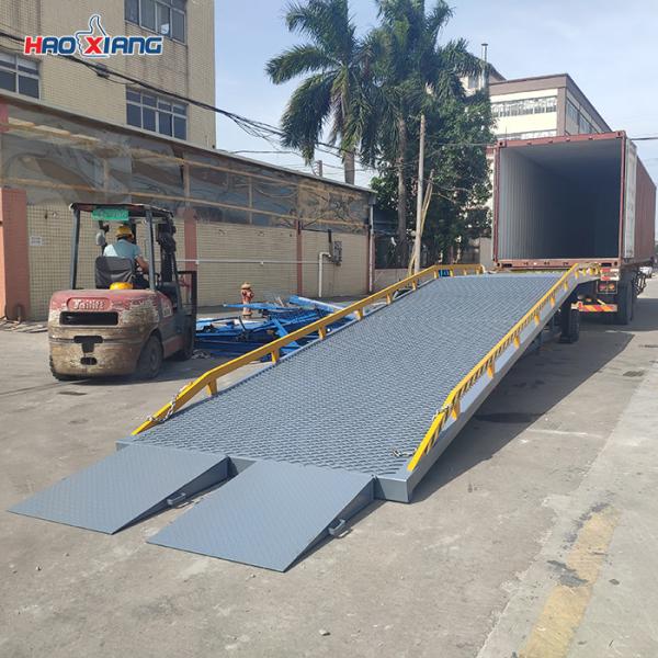 Heavy Duty Portable Loading Ramps Forklift Container Loading Ramp