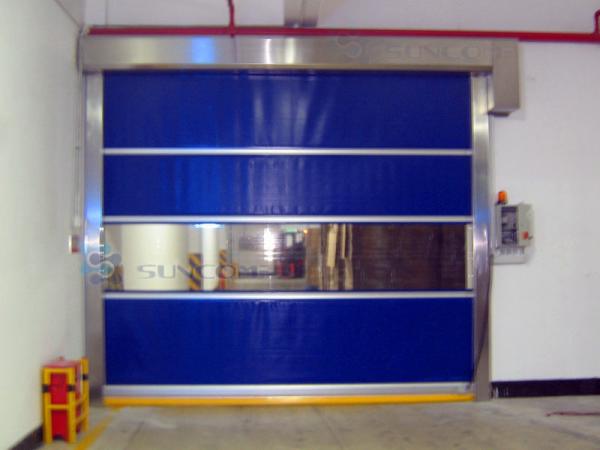 Résistance au vent Porte industrielle automatique à grande vitesse épaisseur de rideau en PVC 1,2 mm