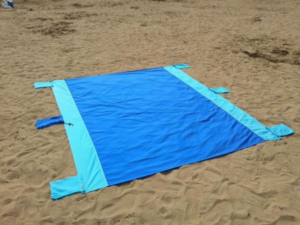 Camping Picnic Mat, Beach Blanket 78''×81'' 4-7 Adults Oversized Lightweight Waterproof Sandproof Large Picnic Mat